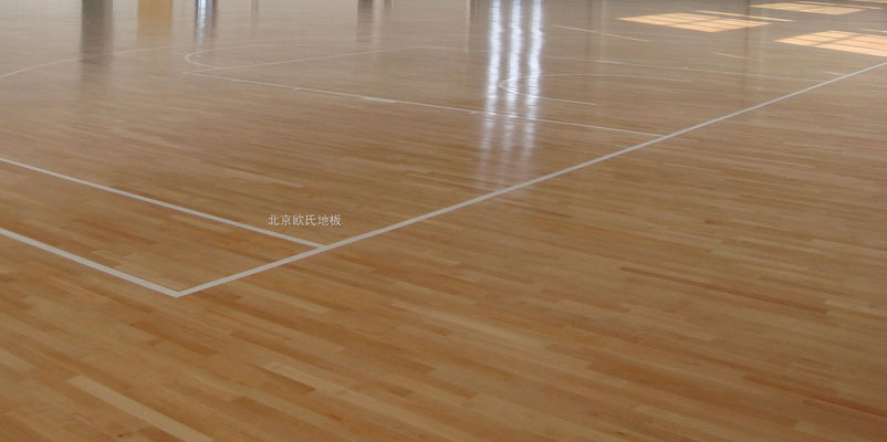 運(yùn)動木地板的專業(yè)性能及冬季保養(yǎng)技巧