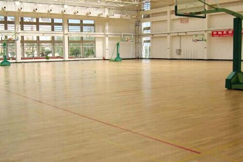 關(guān)于運(yùn)動實木地板的保養(yǎng)常識