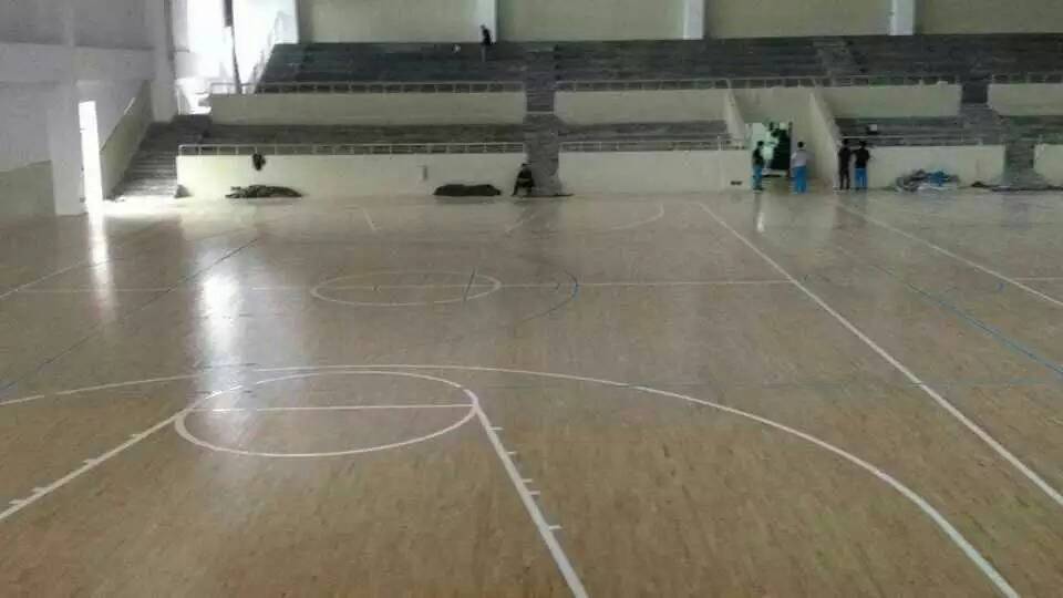 運(yùn)動(dòng)木地板保養(yǎng)五大技巧 讓地板更專業(yè)