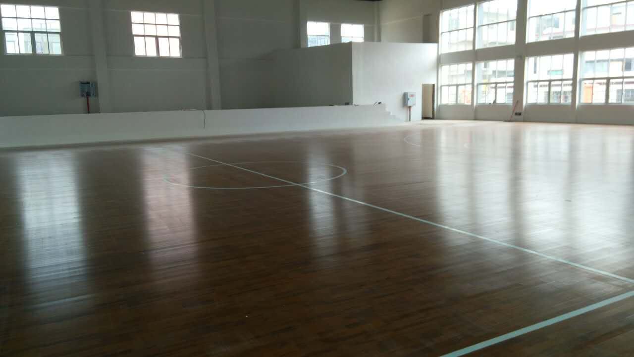 實木運(yùn)動地板