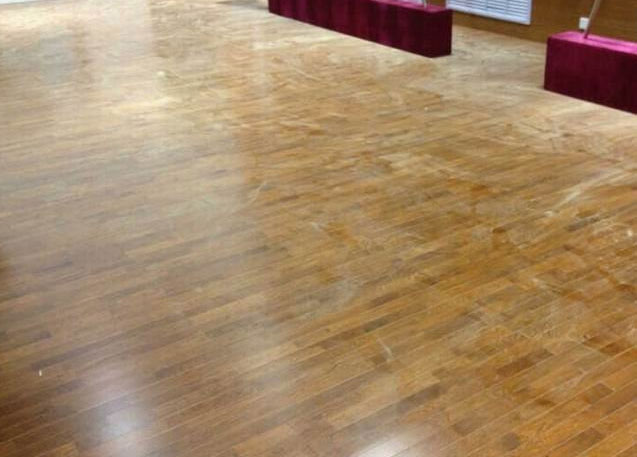 實(shí)木運(yùn)動(dòng)地板 實(shí)木運(yùn)動(dòng)地板